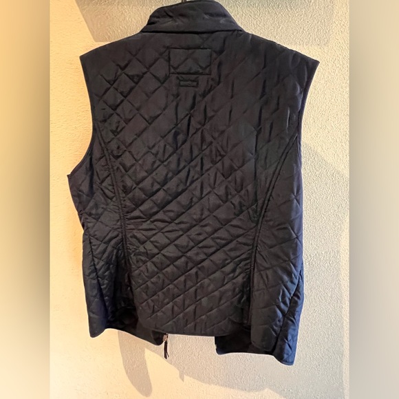 Navy vest - Picture 2 of 4